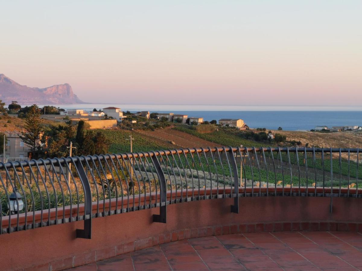Il Giardino Monticciolo Otel Castellammare del Golfo Dış mekan fotoğraf